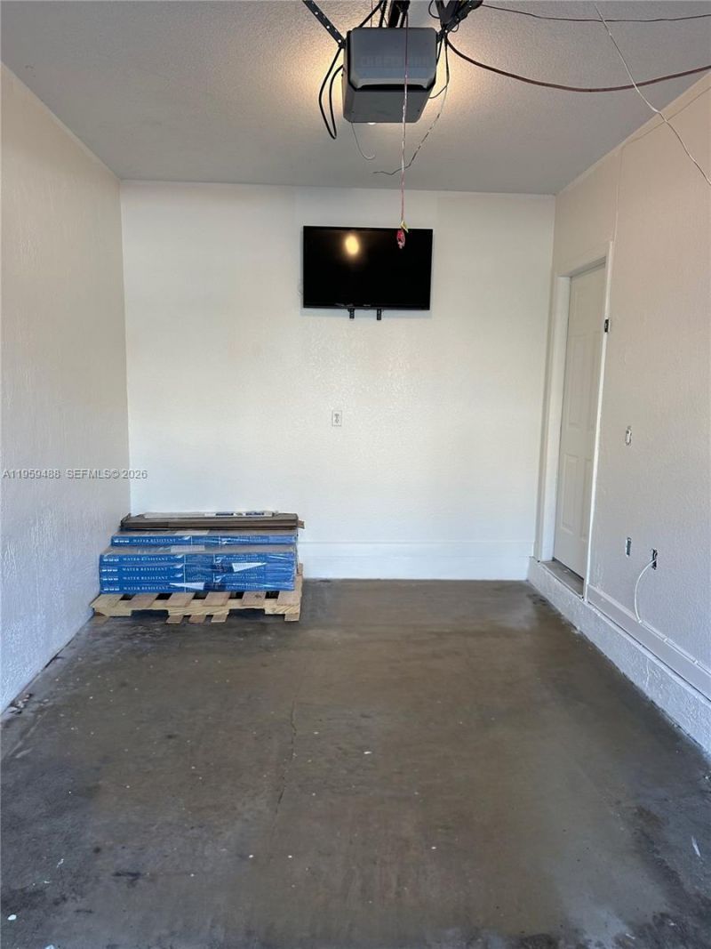 4176 NE 9th St, Homestead, FL 33033 Photo