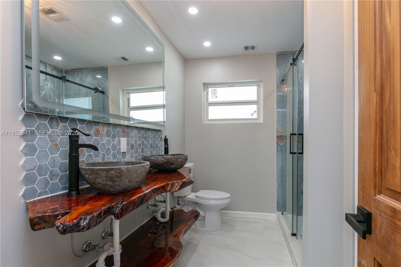 1507 Harding St, Hollywood, FL 33020 Photo