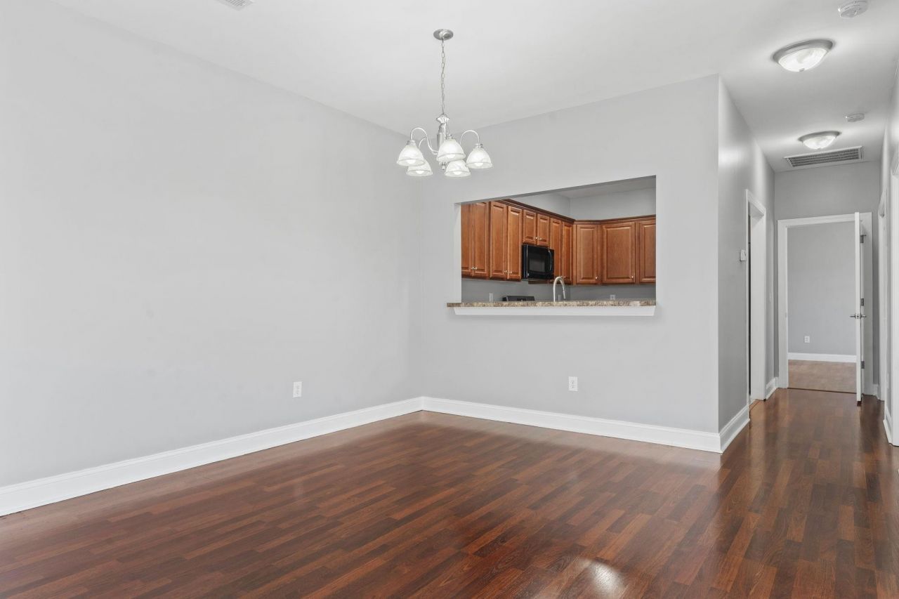 567 Sunnyside Ave. Photo 18