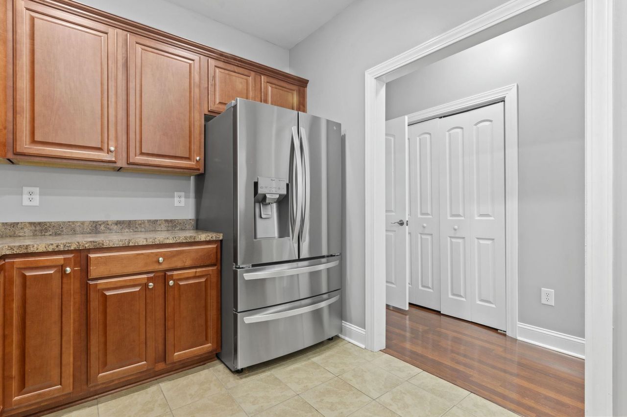 567 Sunnyside Ave. Photo 29