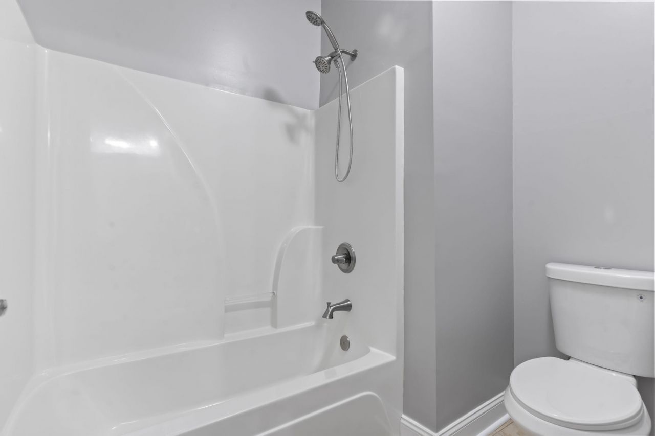 567 Sunnyside Ave. Photo 6