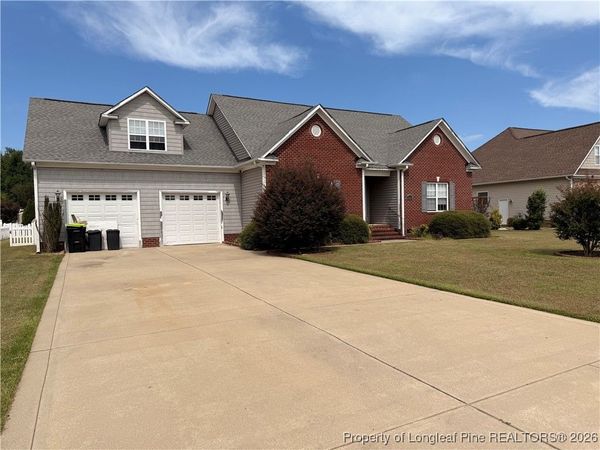 3909 Barclay Way, Wade, NC 28395