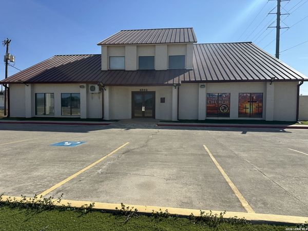 4952 Windsor, Windcrest, TX 78239