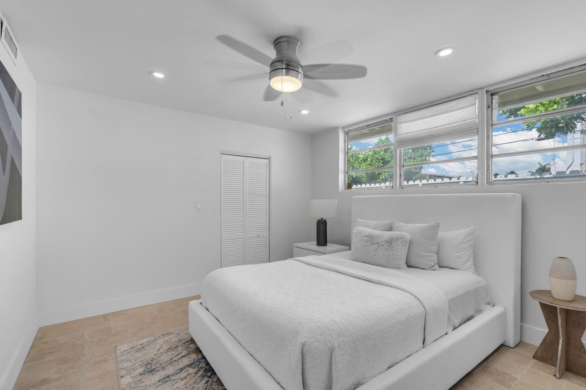 375 Orange Way, West Palm Beach, FL 33405 Photo