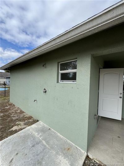 842 NW Treemont Avenue, Port Saint Lucie, FL 34983 Photo