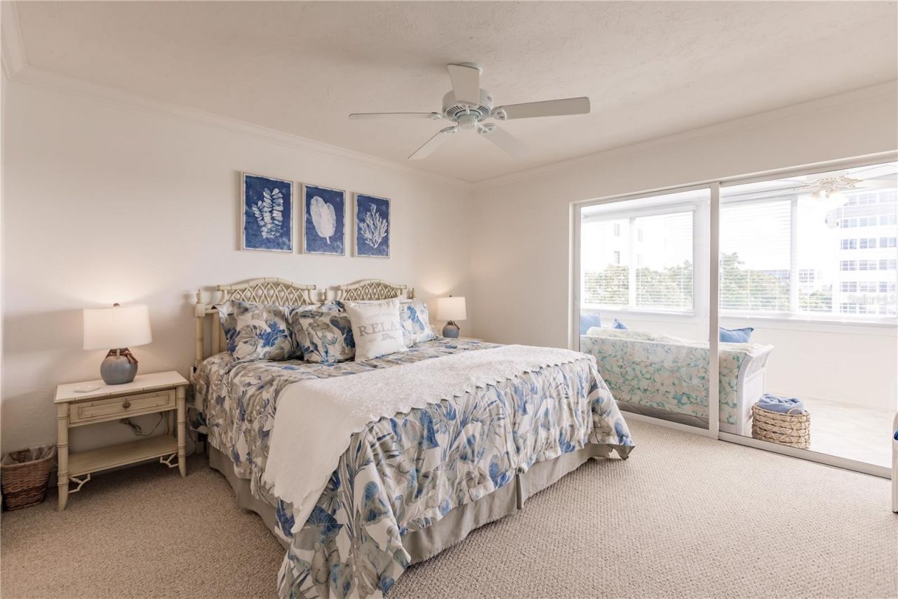 1055 W Peppertree Drive, Unit 405AA, Sarasota, FL 34242 Photo