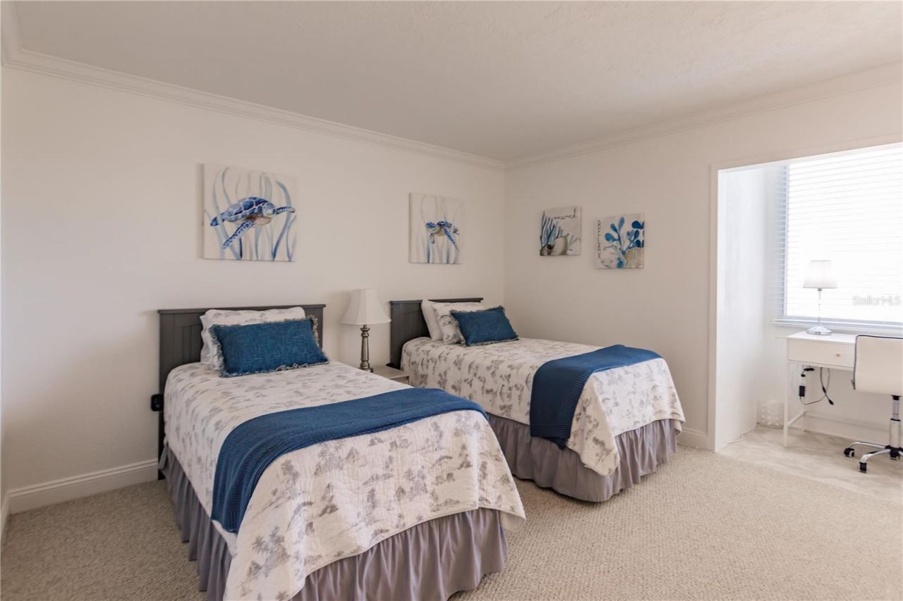 1055 W Peppertree Drive, Unit 405AA, Sarasota, FL 34242 Photo