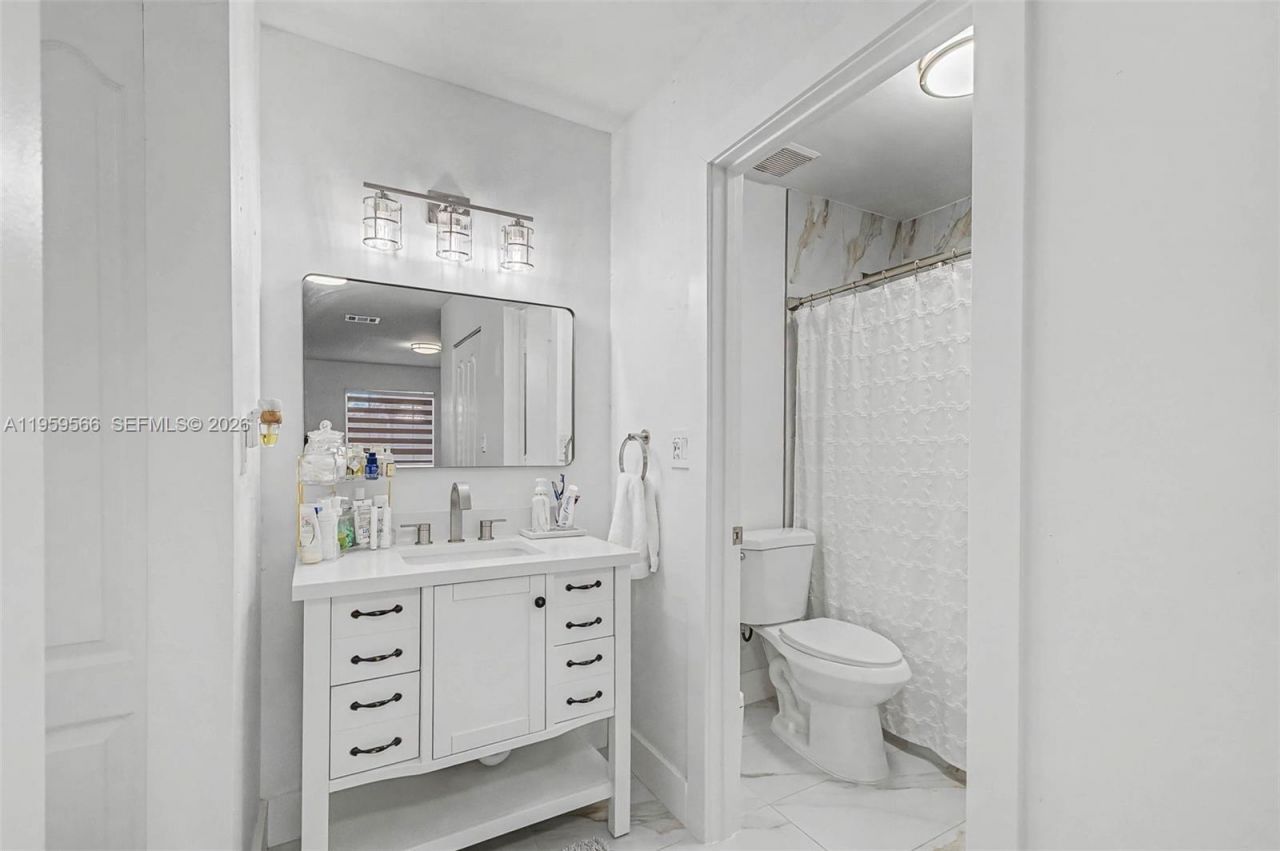 14667 SW 126th Pl , Miami, FL 33186 Photo