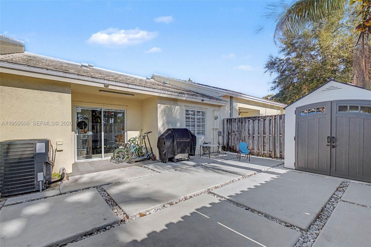 14667 SW 126th Pl , Miami, FL 33186 Photo