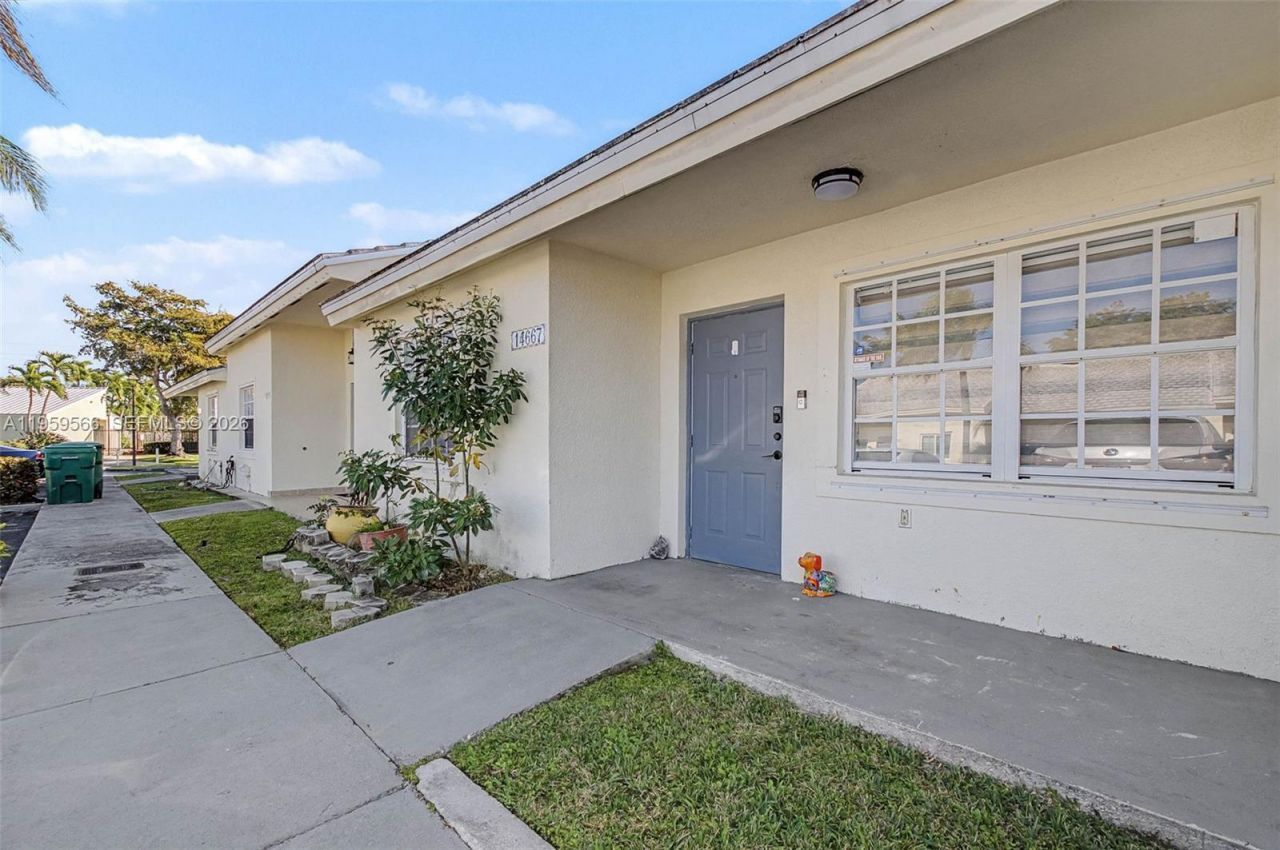 14667 SW 126th Pl , Miami, FL 33186 Photo