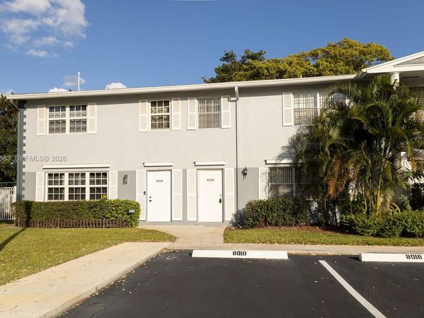 8018 SW 18th Ct, Unit 2-8, Davie, FL 33324