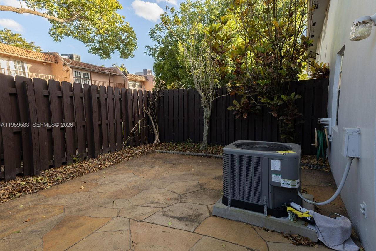 8018 SW 18th Ct, Unit 2-8, Davie, FL 33324 Photo