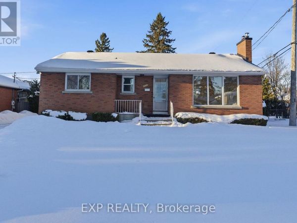 2243 Miramichi Street, Ottawa, ON K2C0Z1