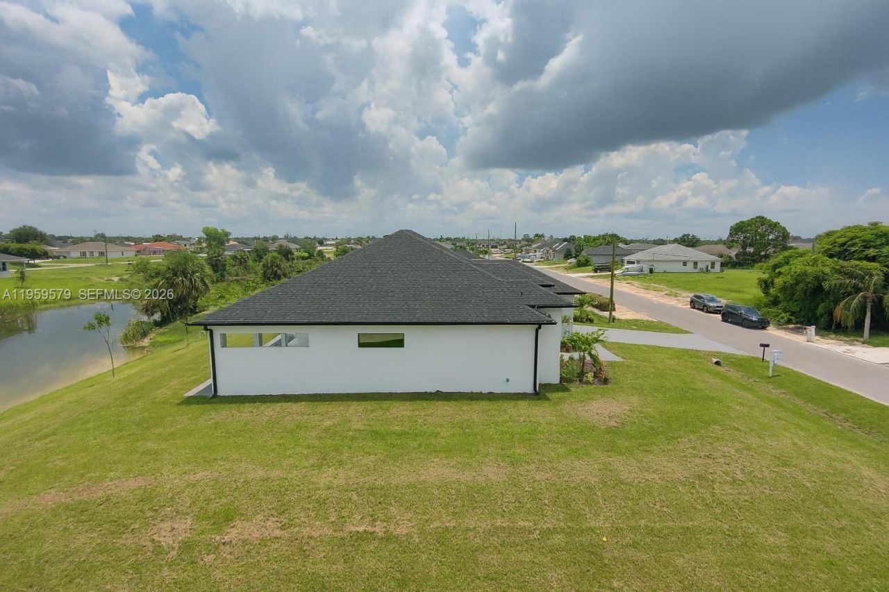 1321 NE 19 Terrace, Cape Coral, FL 33909 Photo