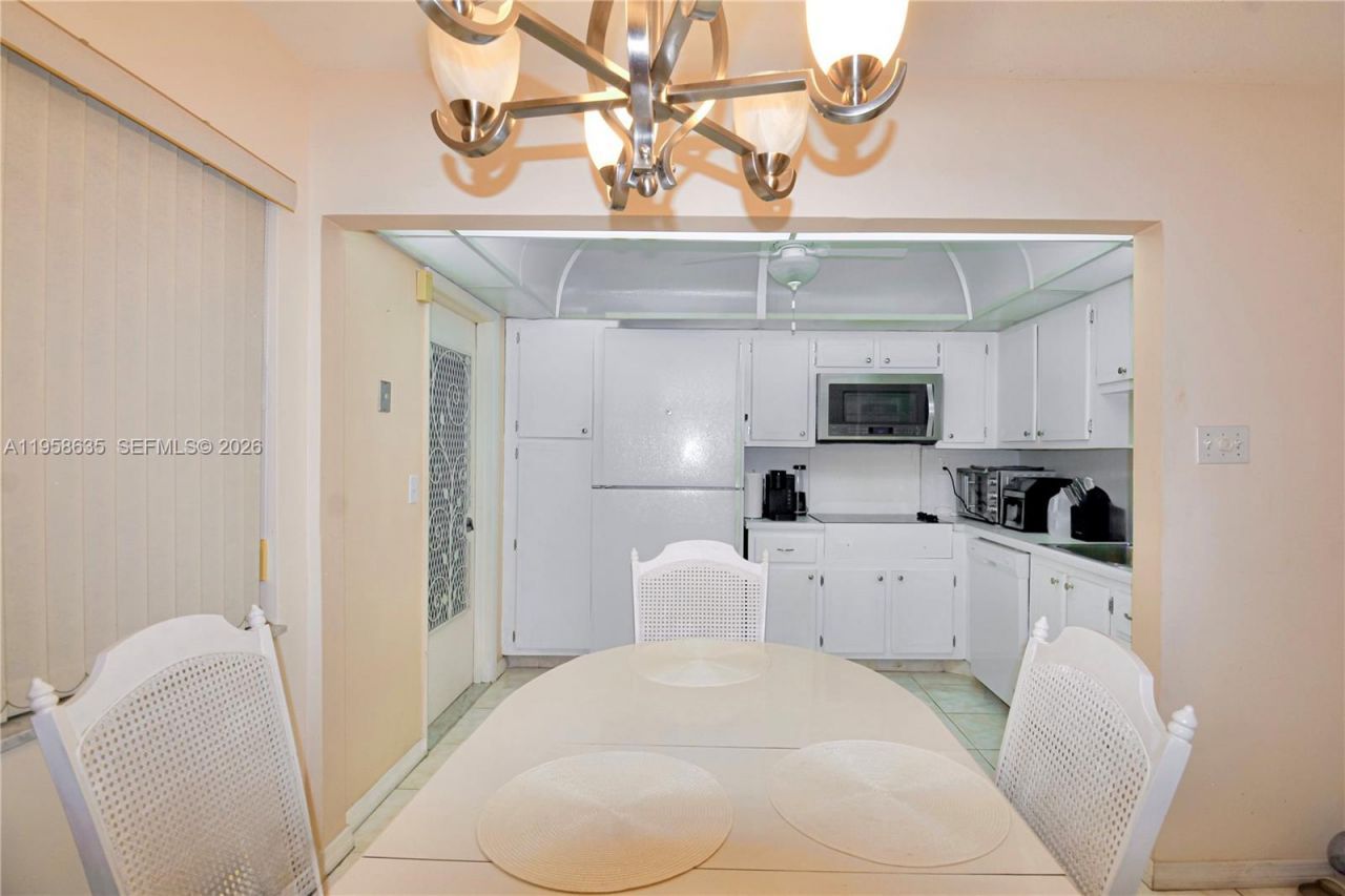 721 Atlantic Shores Blvd , Unit 212, Hallandale Beach, FL 33009 Photo