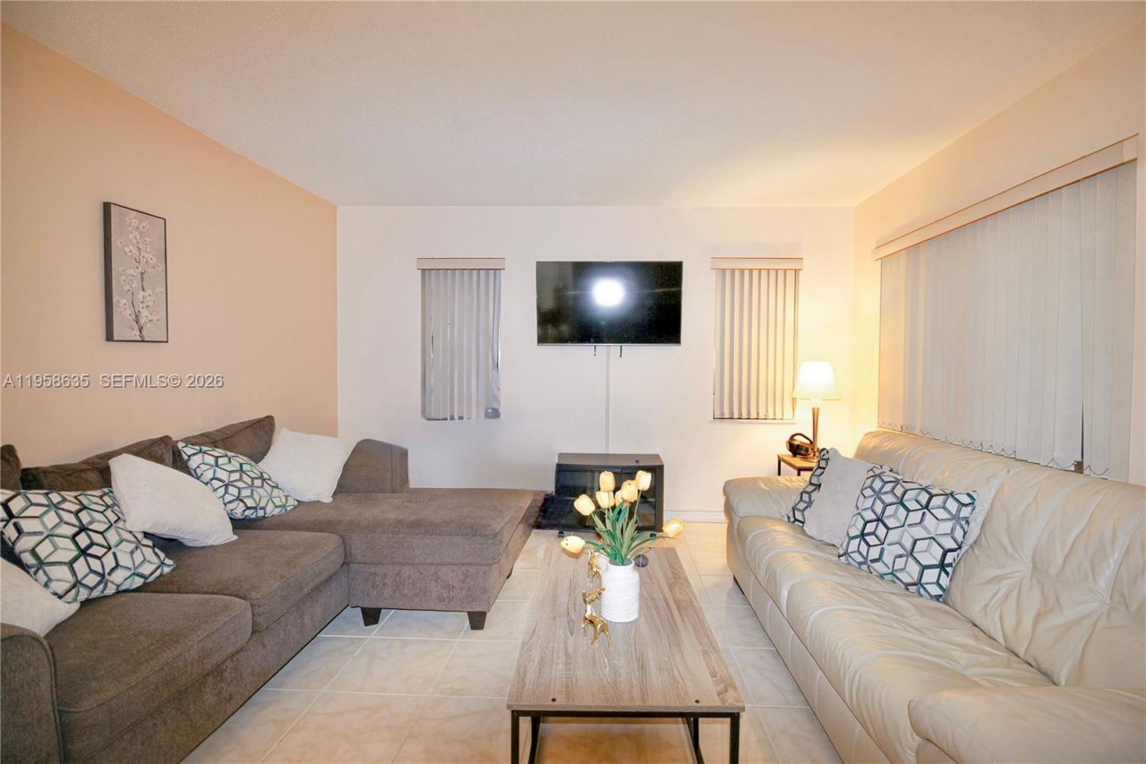 721 Atlantic Shores Blvd , Unit 212, Hallandale Beach, FL 33009 Photo