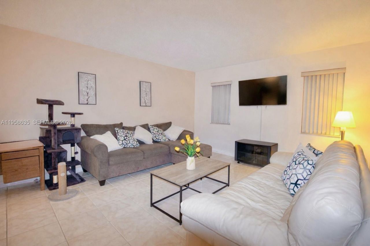 721 Atlantic Shores Blvd , Unit 212, Hallandale Beach, FL 33009 Photo