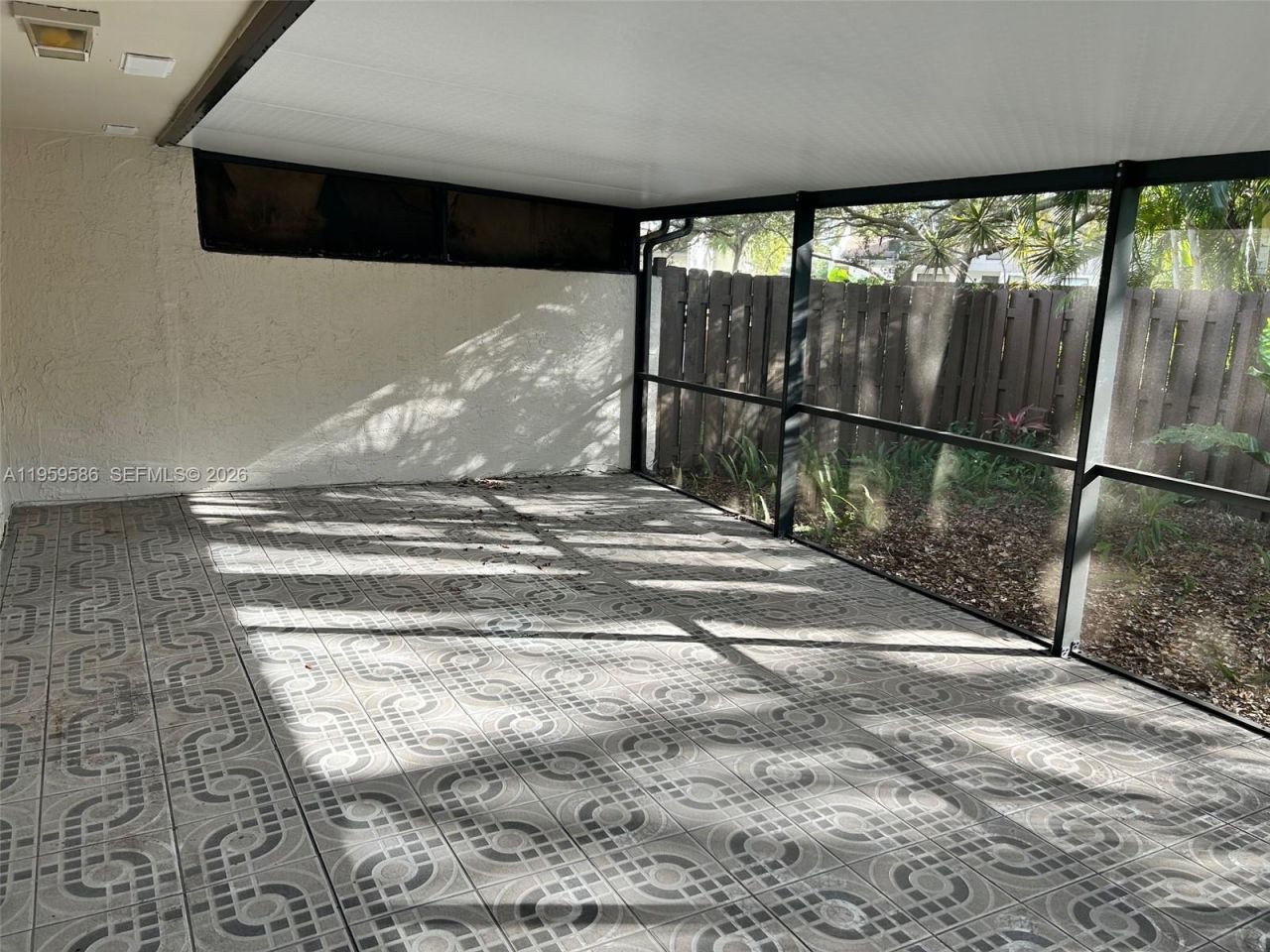 1540 NW 98th Ter, Pembroke Pines, FL 33024 Photo