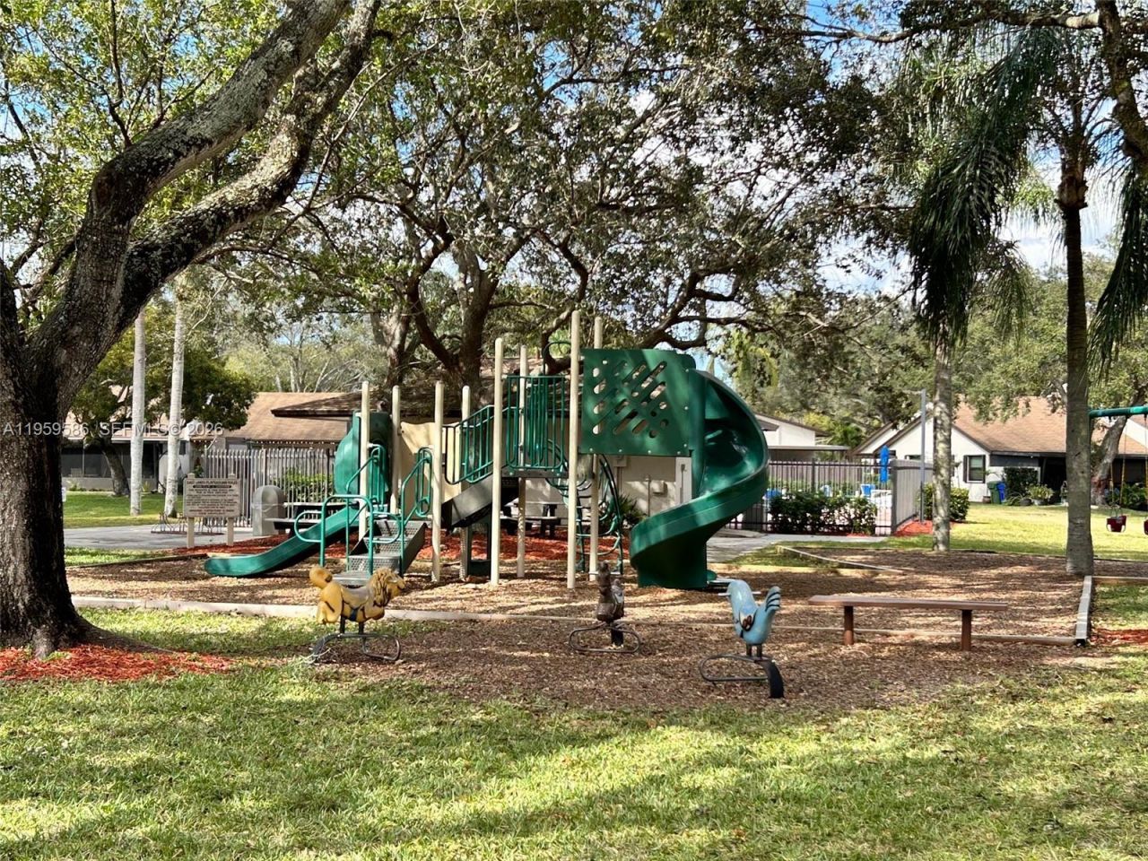 1540 NW 98th Ter, Pembroke Pines, FL 33024 Photo