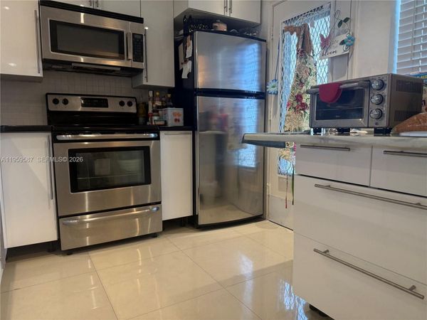 319 NE 14th Ave , Unit 603, Hallandale Beach, FL 33009