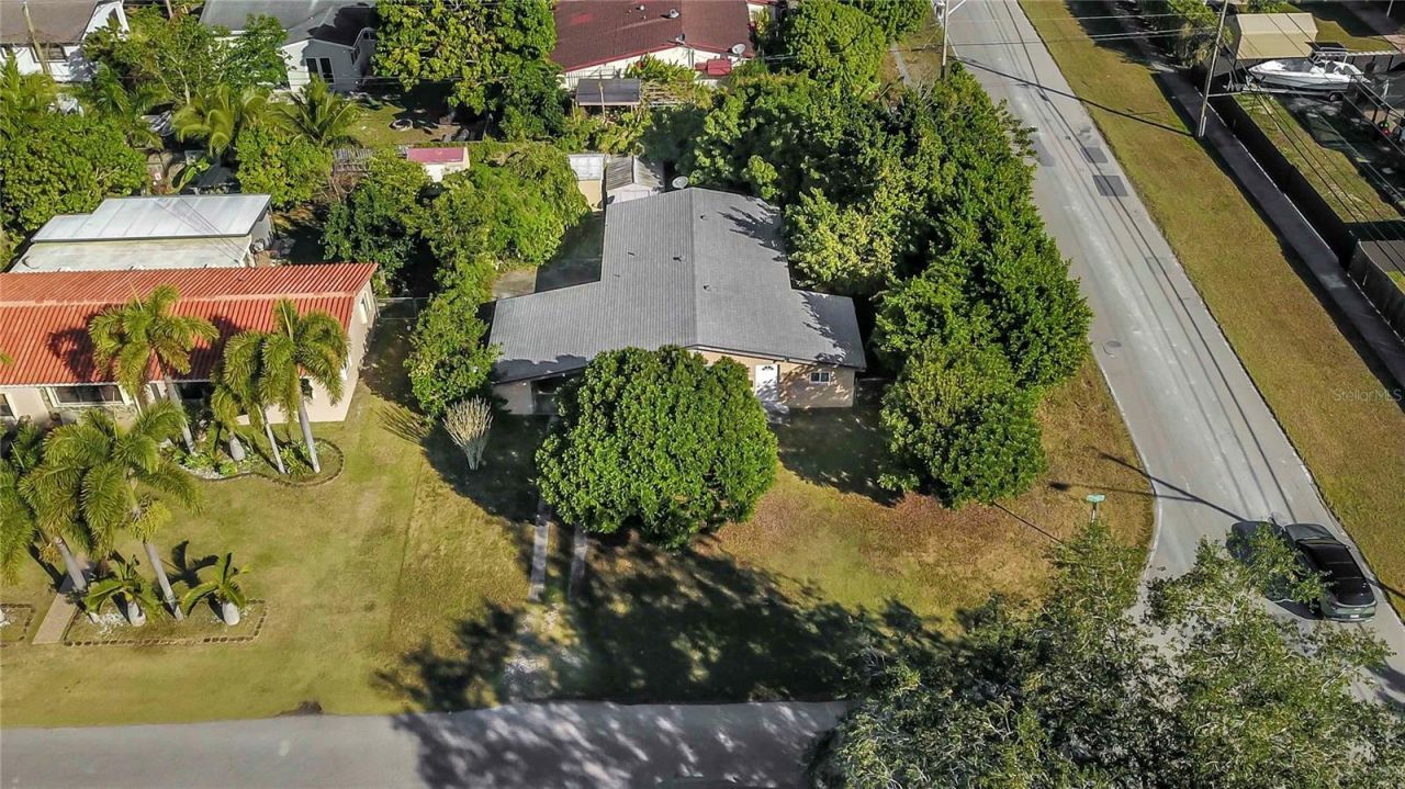 16705 SW 298th Terrace, Homestead, FL 33030 Photo