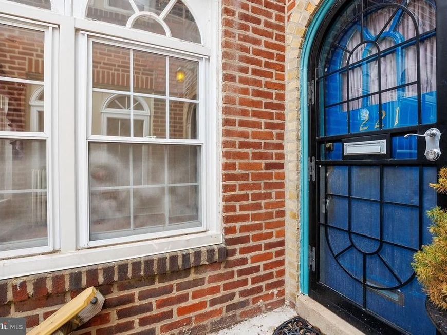 221 W Sedgwick Street, Philadelphia, PA 19119 Main Photo