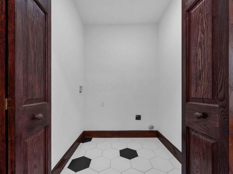 324 W Church Street, Marion, OH 43302 Photo 17