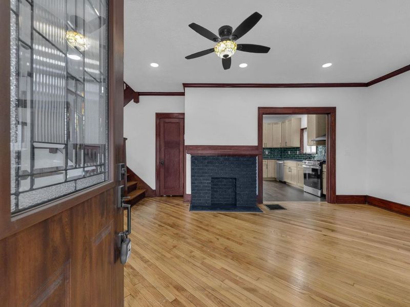 324 W Church Street, Marion, OH 43302 Photo 6