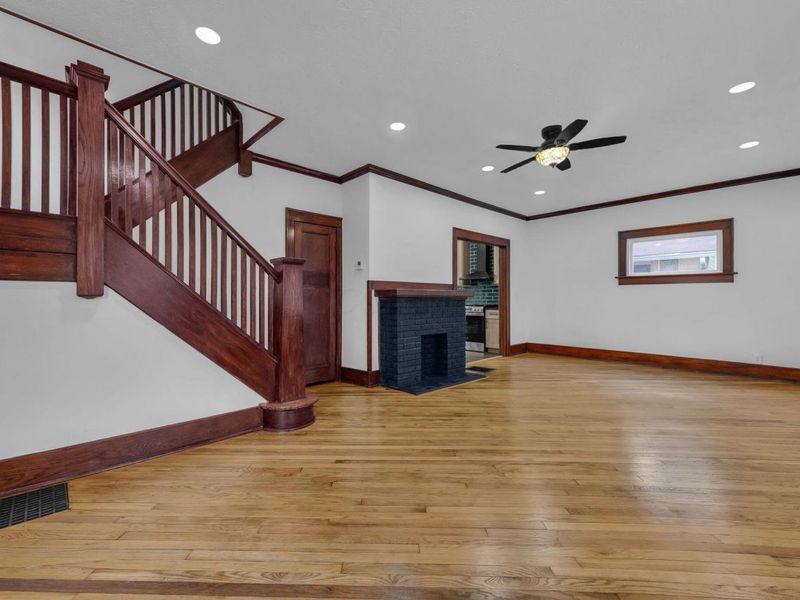 324 W Church Street, Marion, OH 43302 Photo 9