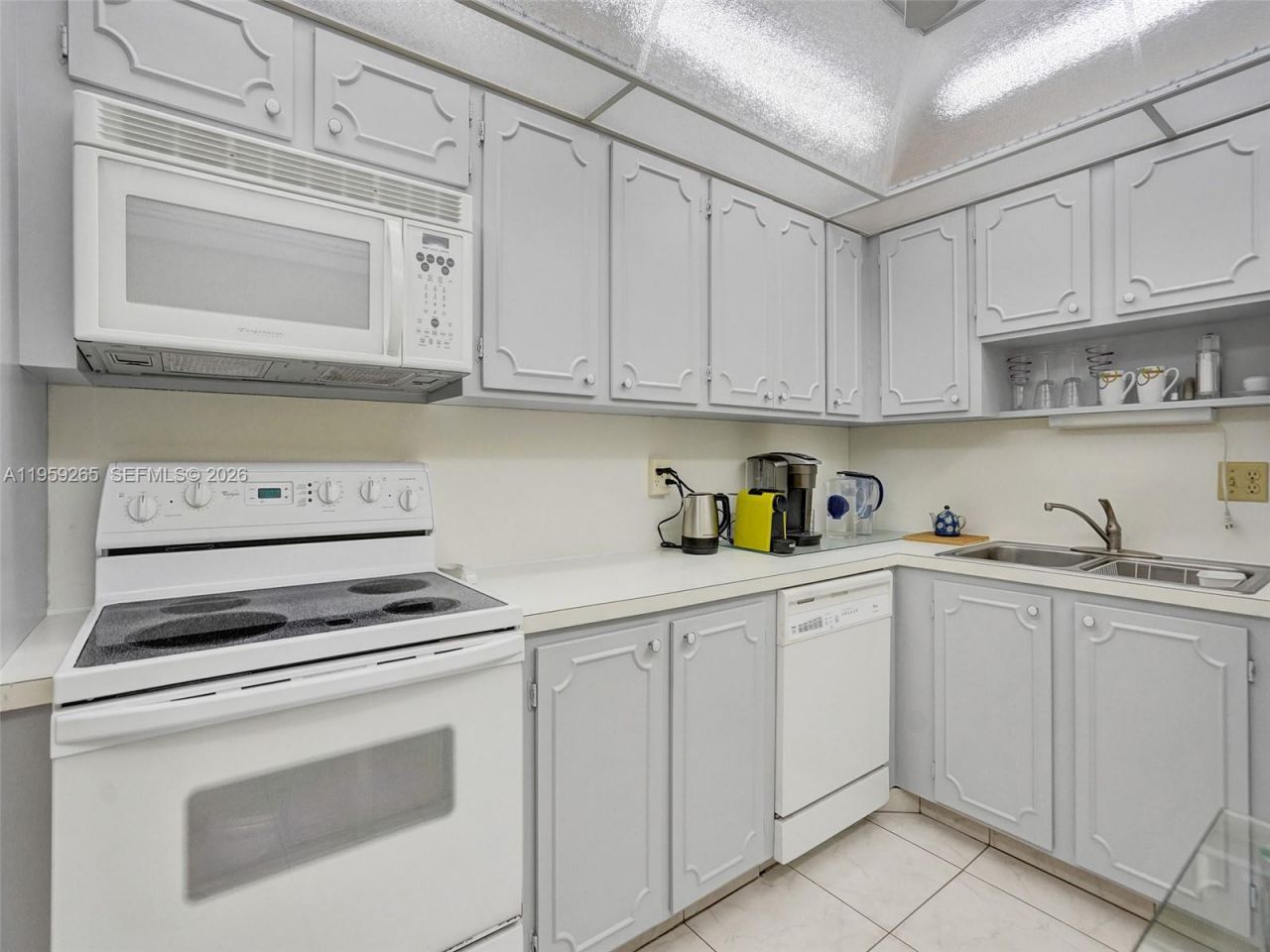 3113 S Ocean Dr, Unit 603, Hallandale Beach, FL 33009 Photo