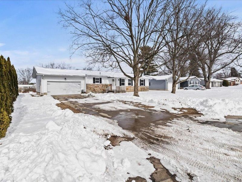 780 Wooddale Drive, Urbana, OH 43078 Photo 3