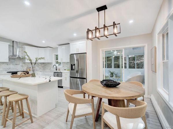 644 Bread And Cheese Hollow Road, Northport, NY 11768