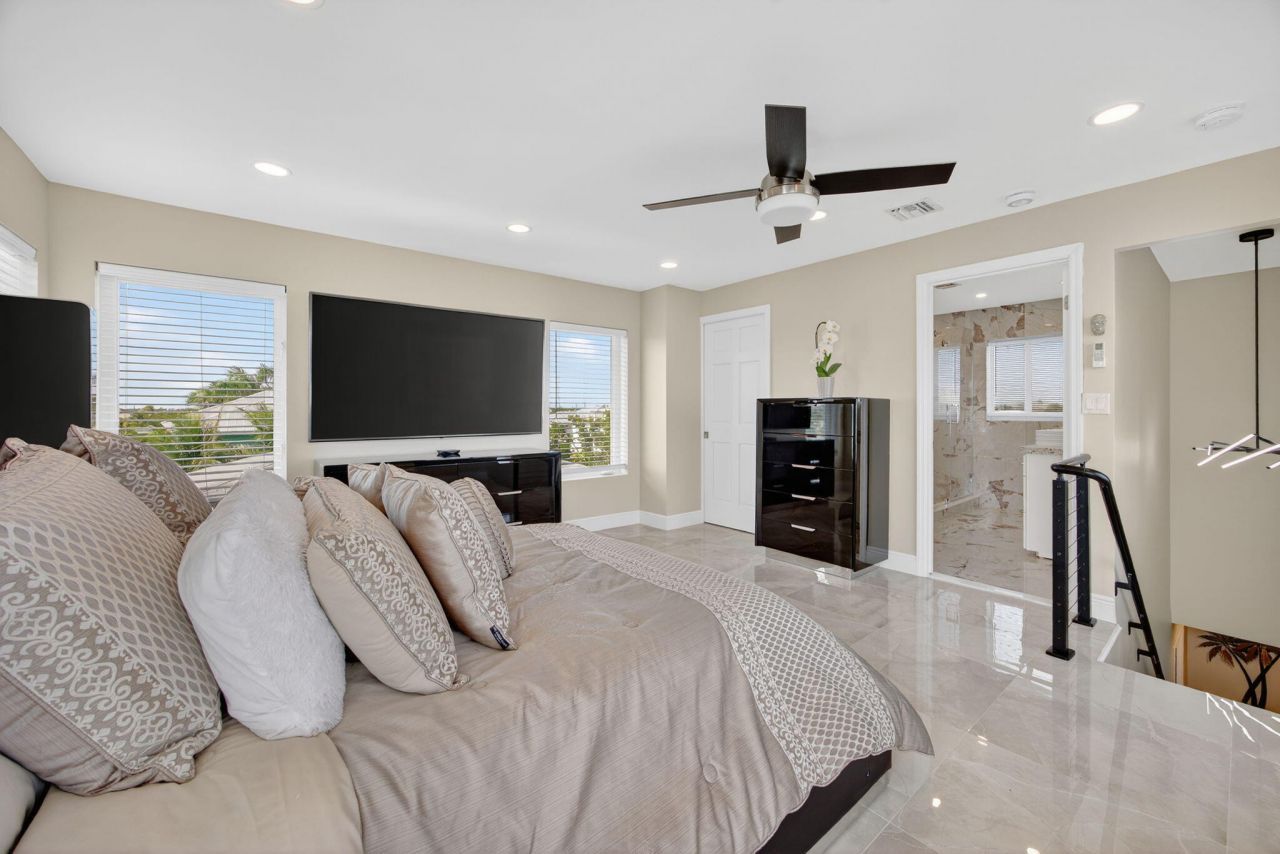 27385 Saint Lucie Lane, Ramrod, FL 33042 Photo