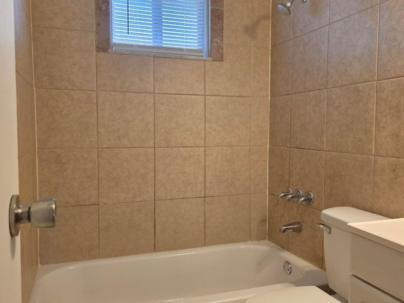 2144 Toni Street, Columbus, OH 43219 Photo 11