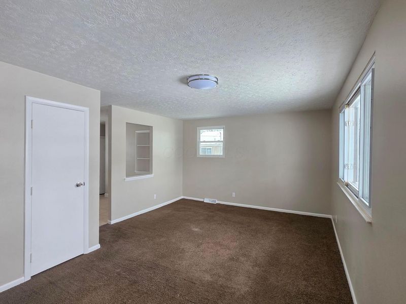 2144 Toni Street, Columbus, OH 43219 Photo 5