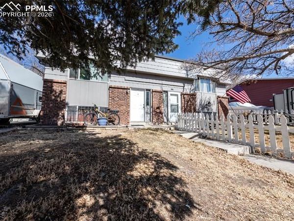 1174 Magnolia Street, Colorado Springs, CO 80907