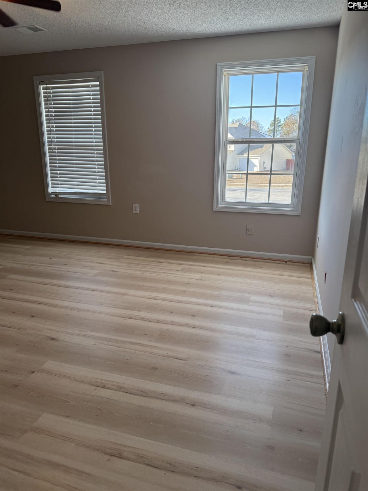 105 Fallstaff Road Photo 12