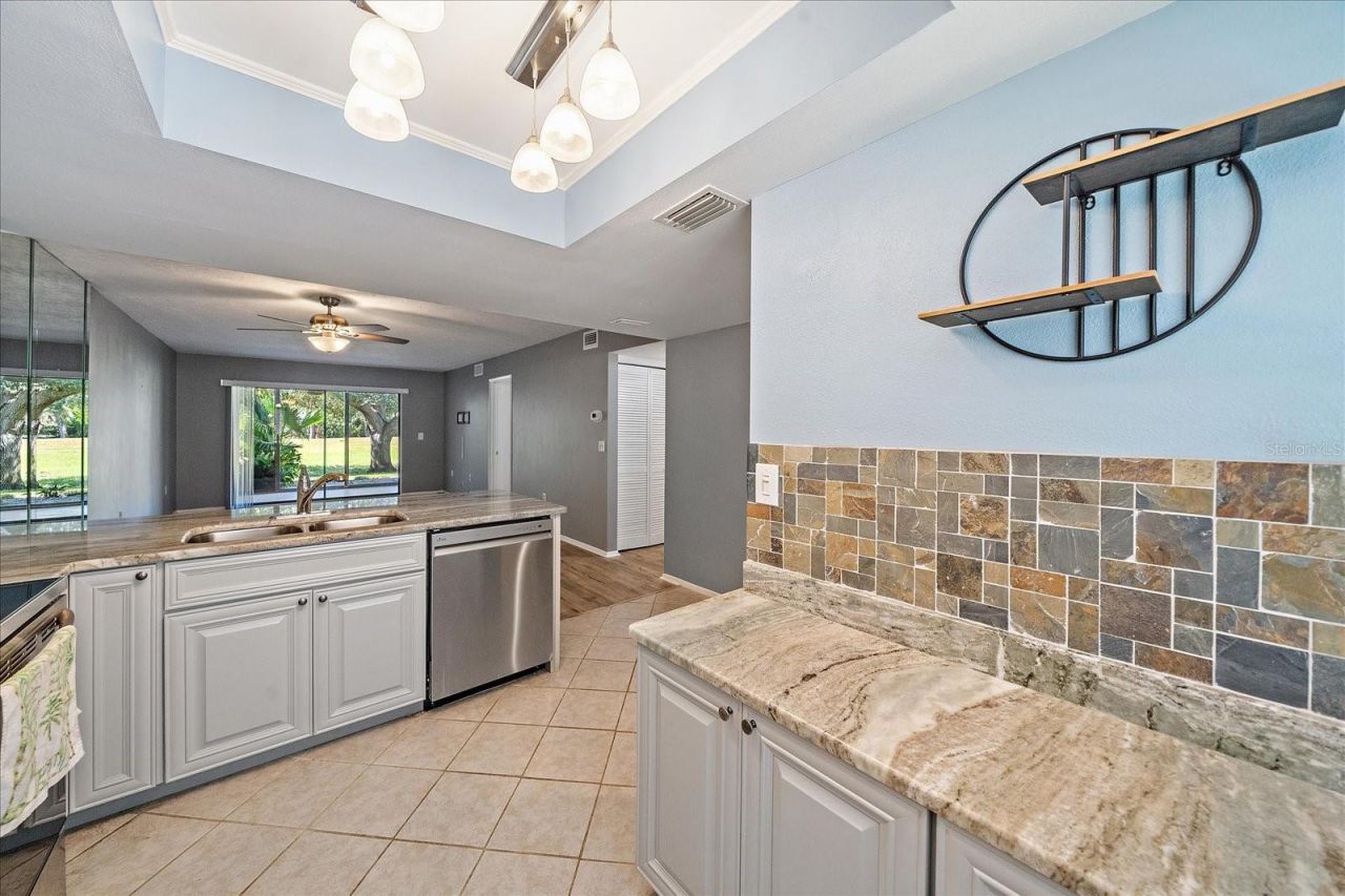 7742 Eagle Creek Drive, Unit 7524, Sarasota, FL 34243 Photo