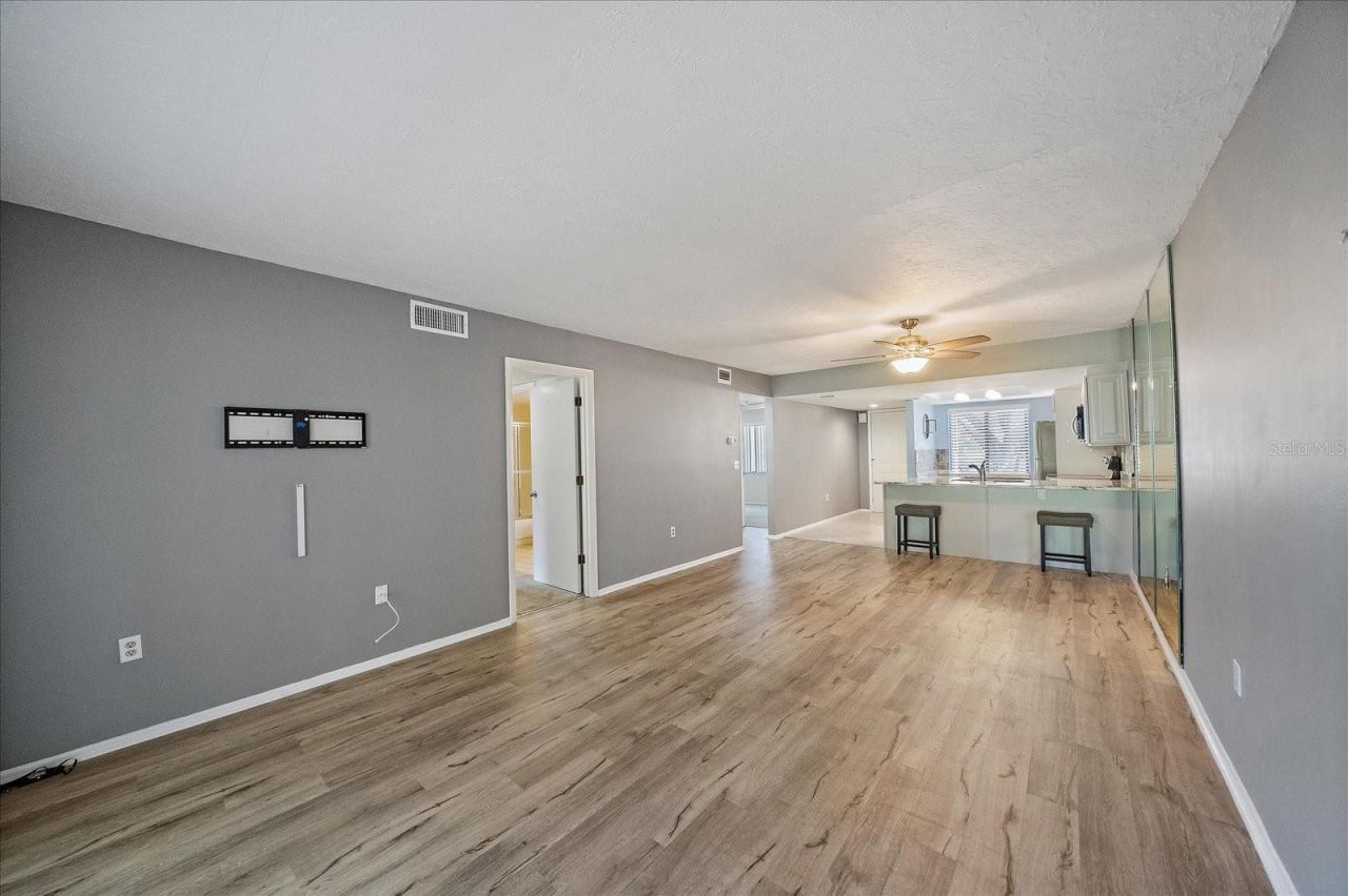 7742 Eagle Creek Drive, Unit 7524, Sarasota, FL 34243 Photo