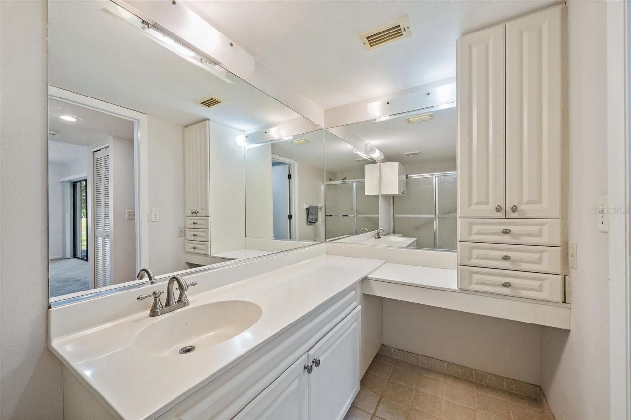 7742 Eagle Creek Drive, Unit 7524, Sarasota, FL 34243 Photo