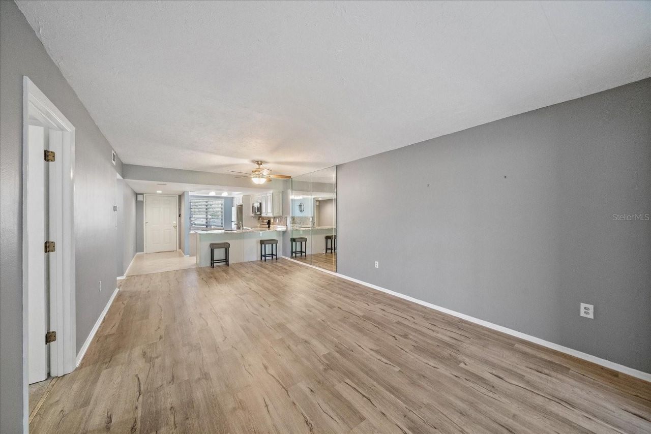 7742 Eagle Creek Drive, Unit 7524, Sarasota, FL 34243 Photo