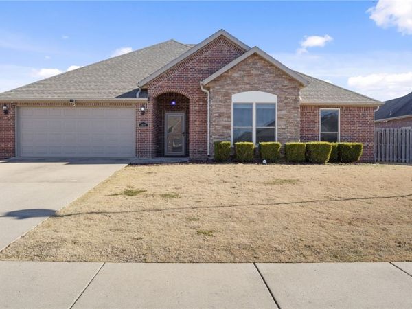 4323 Cornwall Street , Springdale, AR 72762