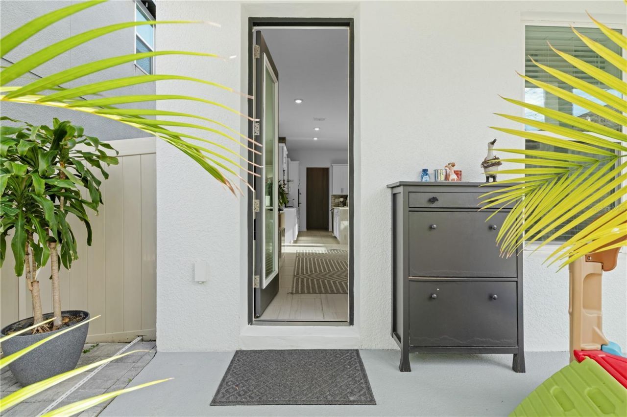 2065 White Feather Loop, Oakland, FL 34787 Photo