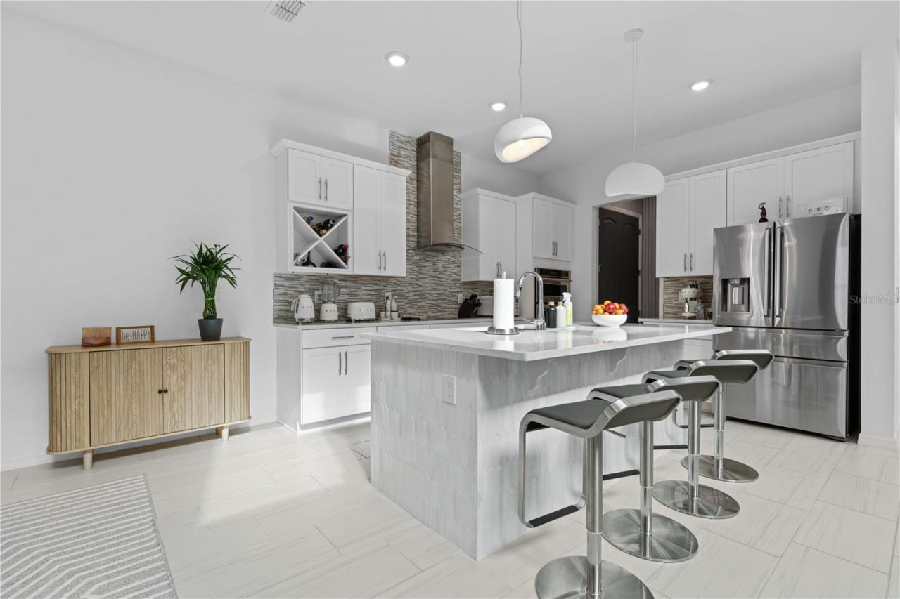 2065 White Feather Loop, Oakland, FL 34787 Photo