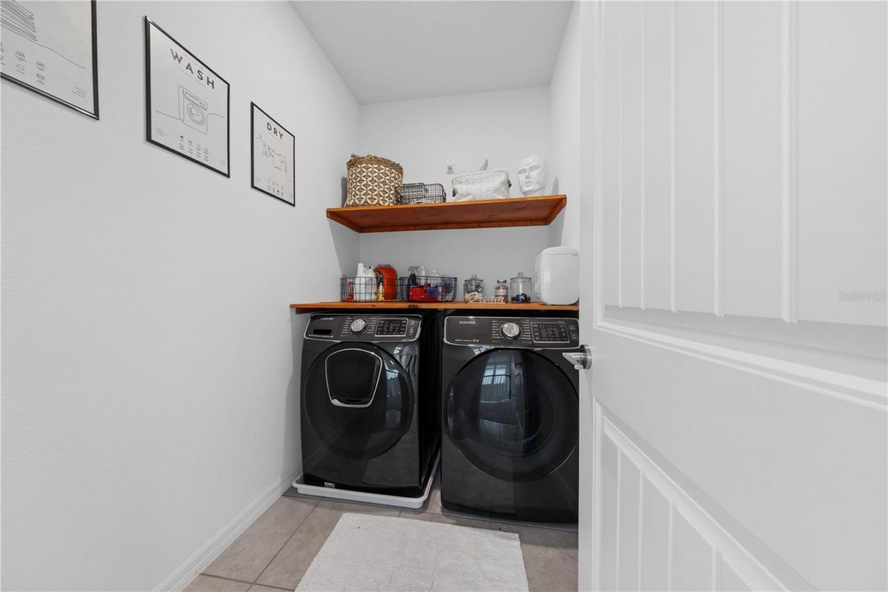 2065 White Feather Loop, Oakland, FL 34787 Photo