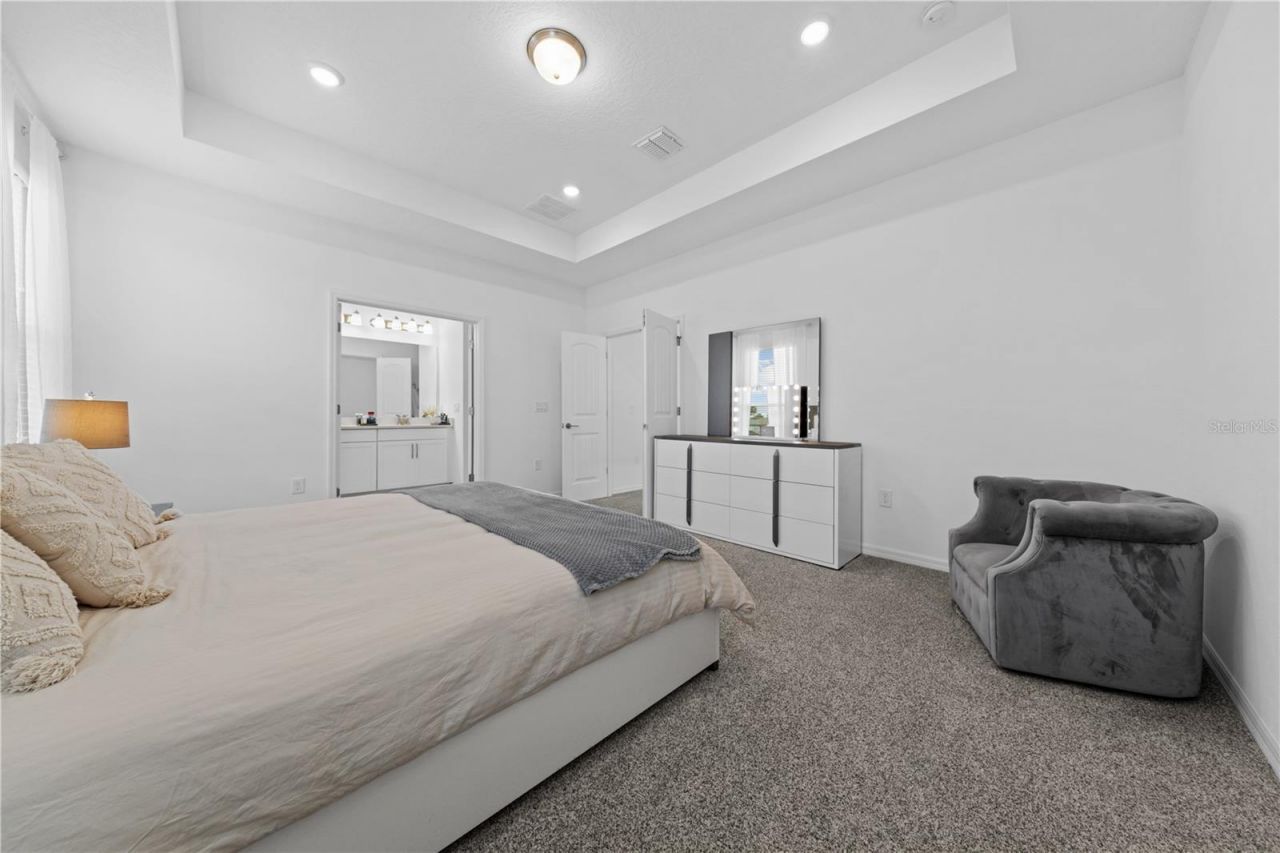 2065 White Feather Loop, Oakland, FL 34787 Photo