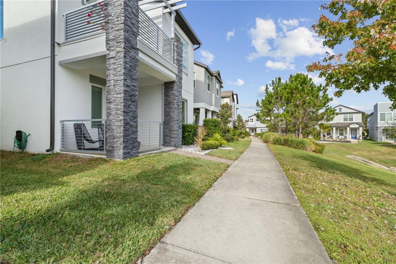 2065 White Feather Loop, Oakland, FL 34787 Photo