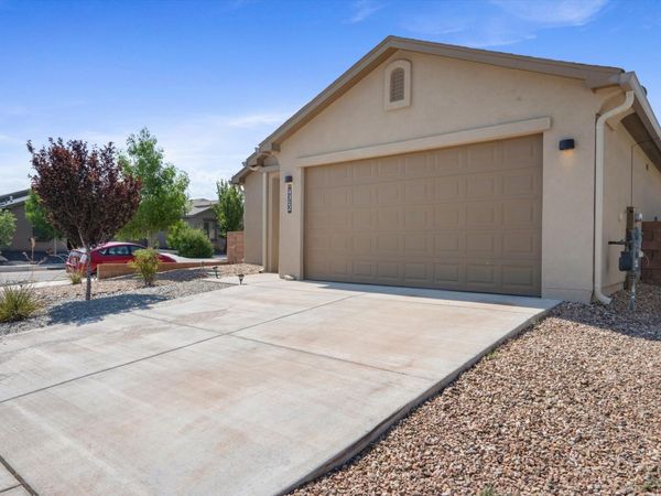 4302 Golden Eagle Court NE, Rio Rancho, NM 87144