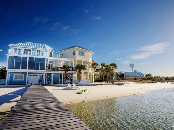 1444 Homeport Dr, Navarre Beach, FL 32566