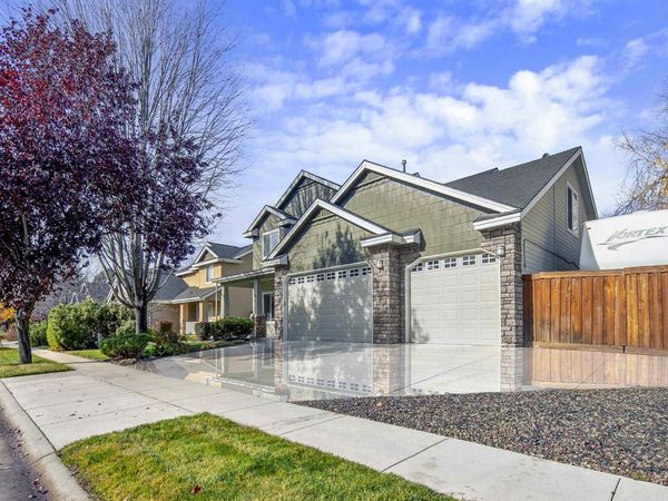 2326 W Grand Teton Dr, Meridian, ID 83646